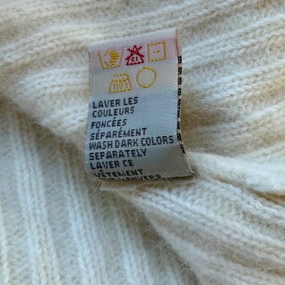 RW& Co Cream Turtleneck Sweater with Beaded Snowflake and Fuzzy Texture Size L - Picture 7 of 7